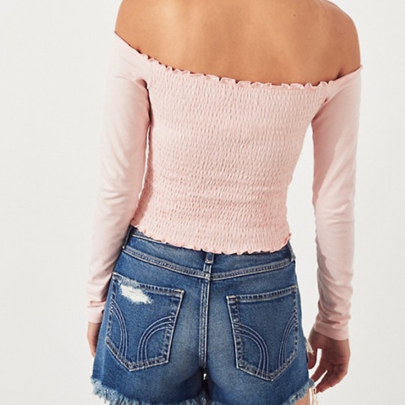 New Hollister crop top - Picture 3 of 8